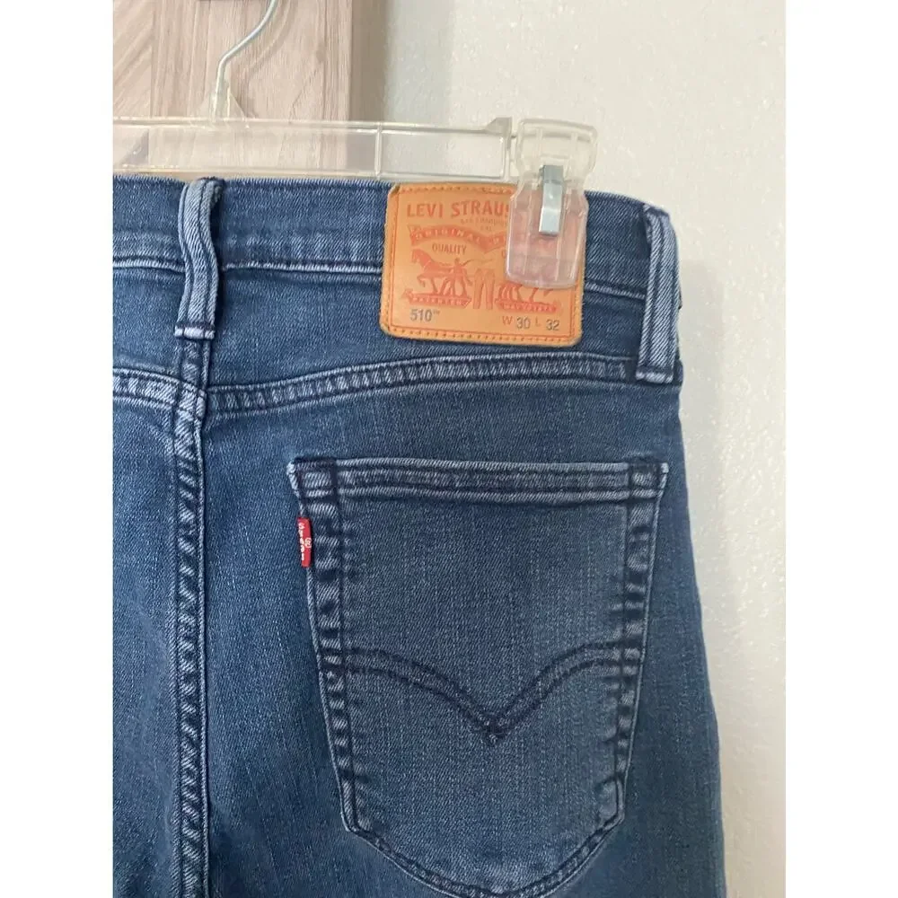 NEW Levi’s 510 slim taper 30 x 32